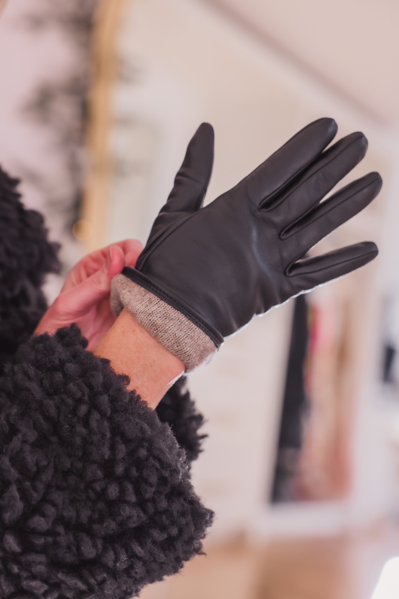 stylish, high-quality, affordable cashmere, Affordable cozy gifts, cozy gifts for her, gifts for the homebody, gifts for women that have everything, Erin Busbee, Busbee Style, Fashion Over 40, Telluride, CO, cashmere gloves from Macy's